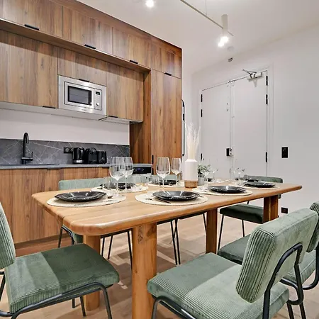 Spacious - 3bdr-6p Apartment *