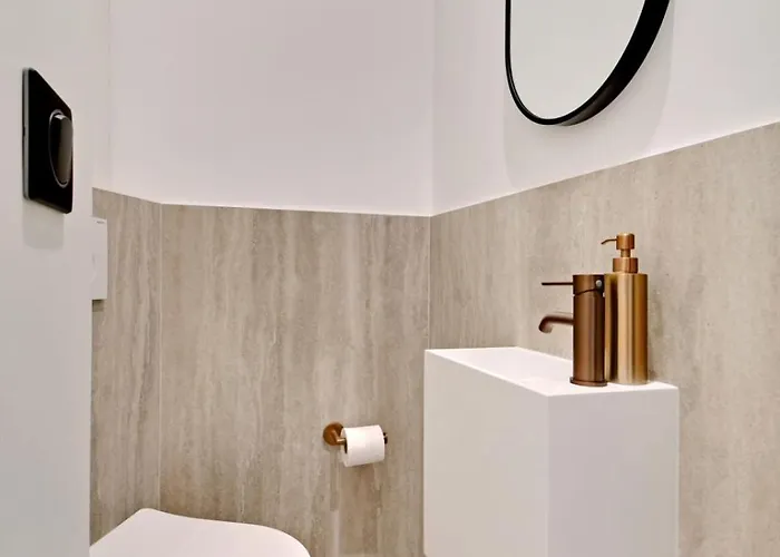 Spacious - 3bdr-6p דירה *