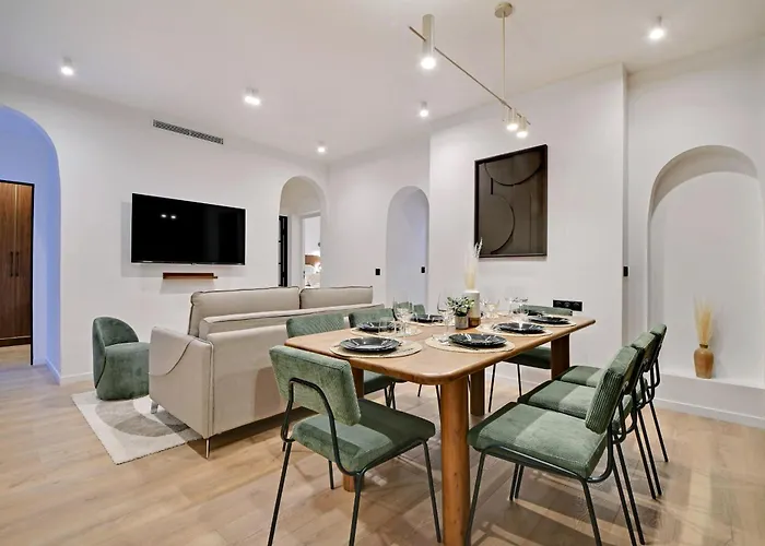 Spacious - 3bdr-6p شقة *