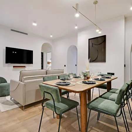 Spacious - 3bdr-6p Daire *